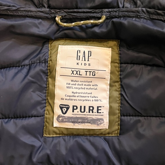 *SOLD* Gap Kids Lightweight Puffer with Hood - Picture 3 of 3